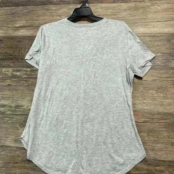 Disney Gray Mickey Mouse T-Shirt Women’s XXL - Picture 2 of 3